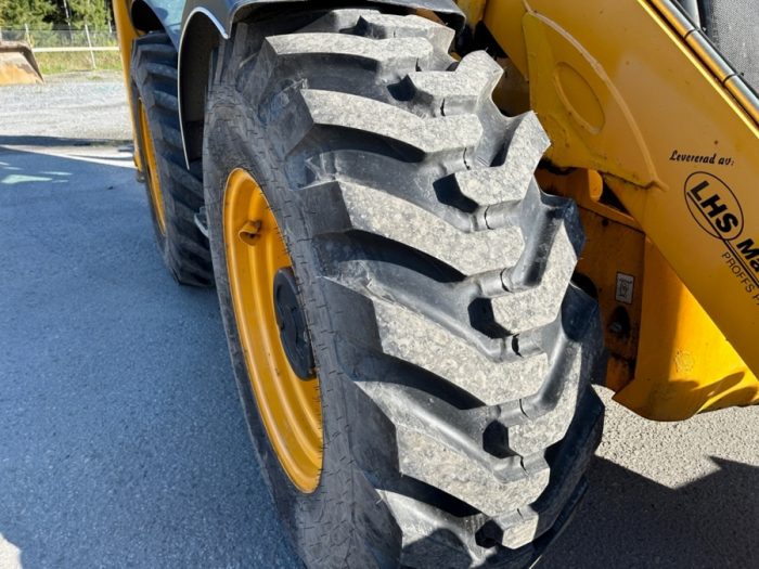 2012 JCB 4CX - Image 12