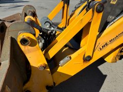 2012 JCB 4CX - Image 25