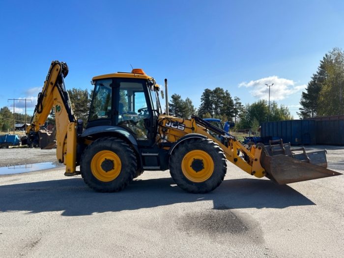 2012 JCB 4CX - Image 3