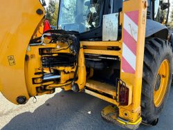 2012 JCB 4CX - Image 34