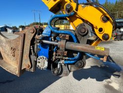 2012 JCB 4CX - Image 44