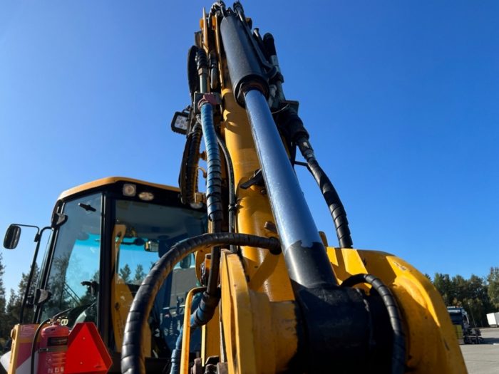 2012 JCB 4CX - Image 45