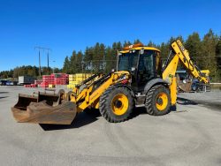 2012 JCB 4CX - Image 9