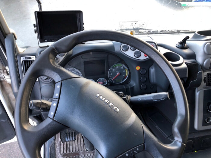 2013 Iveco Stralis AD260 S36 - Image 9