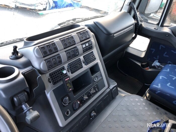 2013 Iveco Stralis AD260 S36 - Image 10