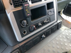 2013 Iveco Stralis AD260 S36 - Image 15