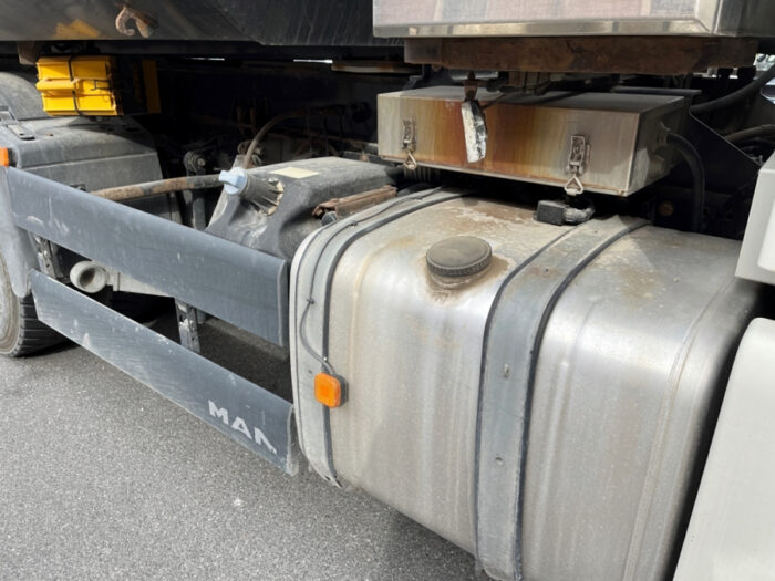 2013 MAN TGX 35.540 8×4-4 BL - Image 20