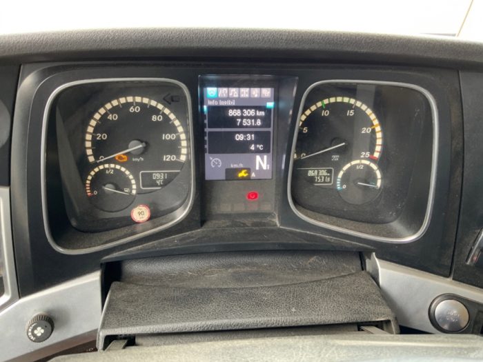 2014 Mercedes-Benz Actros 3363 - Image 20