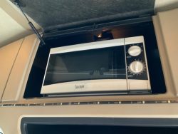 2014 Mercedes-Benz Actros 3363 - Image 32