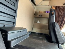 2014 Mercedes-Benz Actros 3363 - Image 33