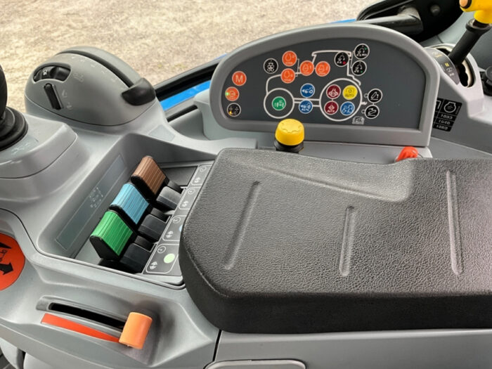 2015 New Holland T6.175AC - Image 11