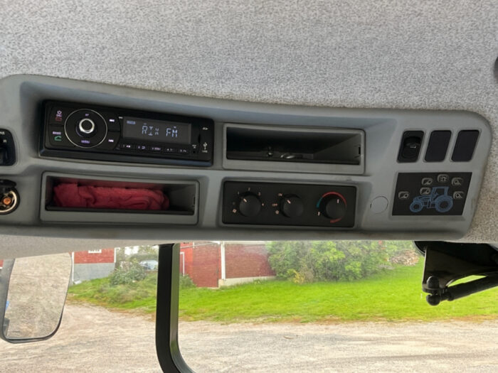 2015 New Holland T6.175AC - Image 12