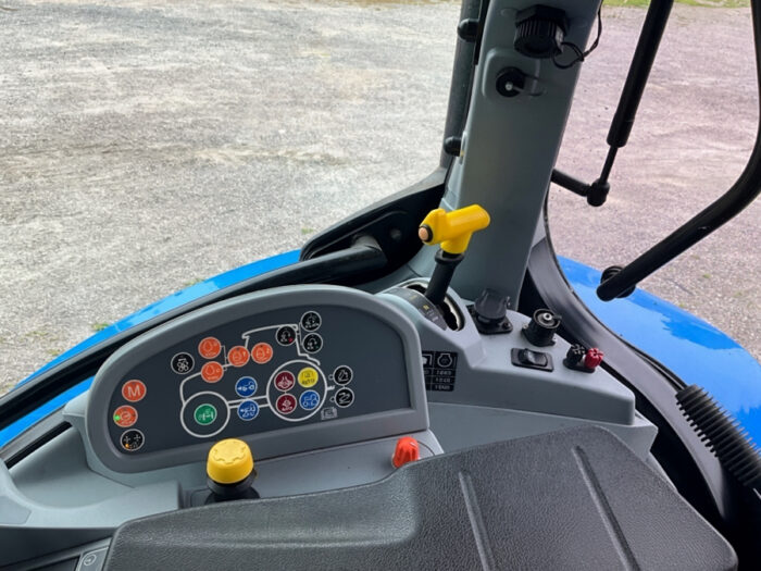 2015 New Holland T6.175AC - Image 13