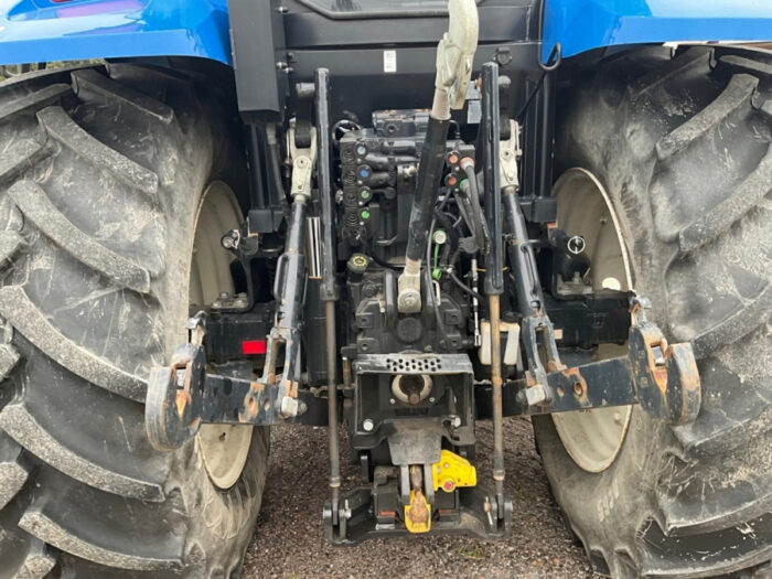 2015 New Holland T6.175AC - Image 28