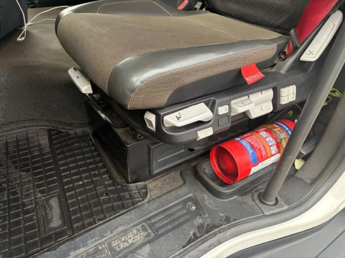 2016 Renault T 460 6×2 - Image 48