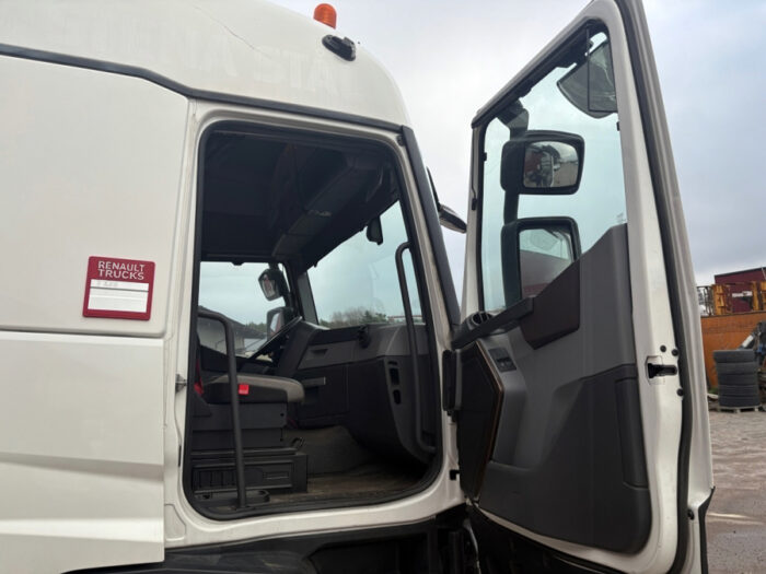 2016 Renault T 460 6×2 - Image 64