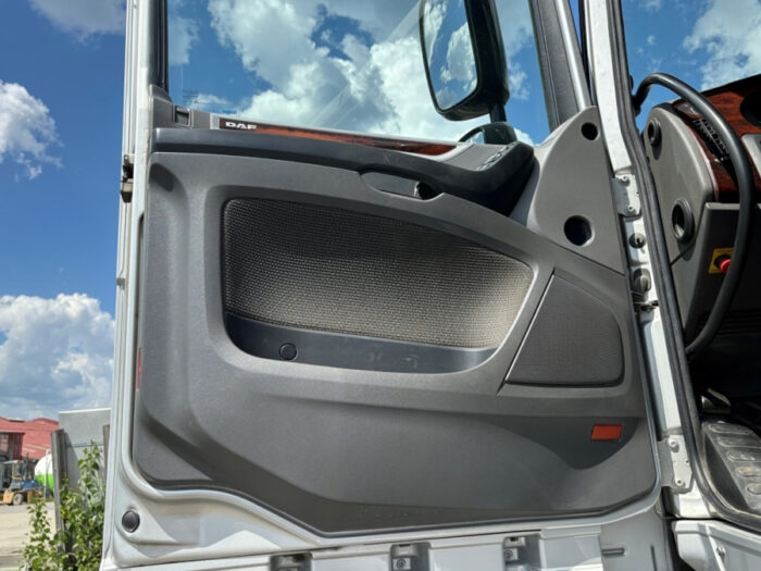 2017 DAF XF Euro 6 - Image 74