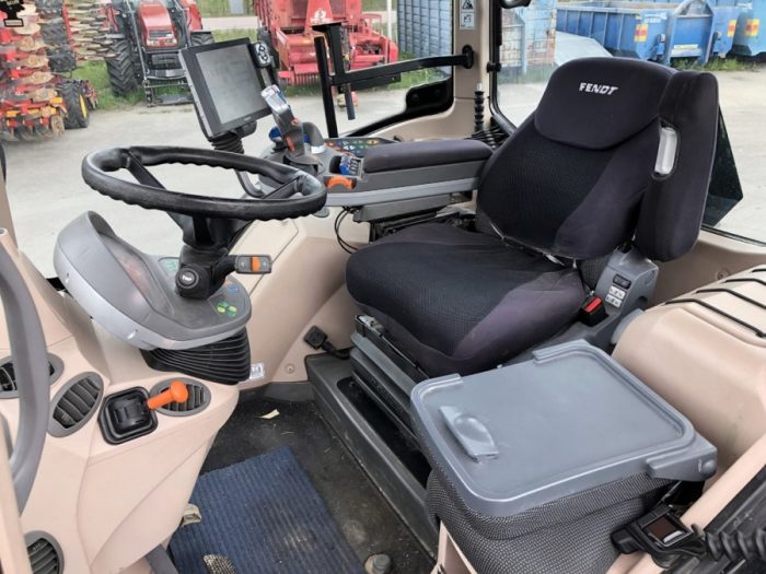2017 Fendt 724 Vario - Image 40