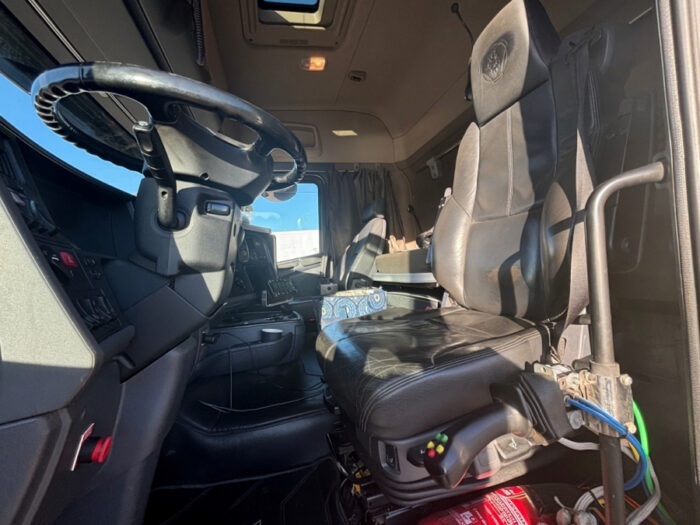 2018 Scania R 580 - Image 17