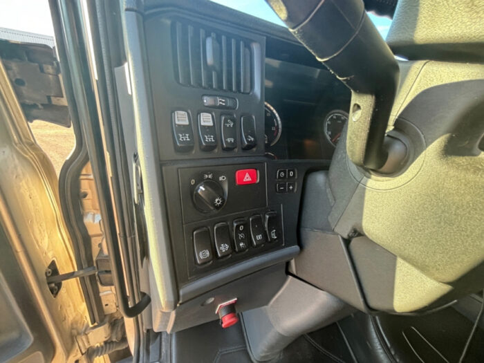 2018 Scania R 580 - Image 28
