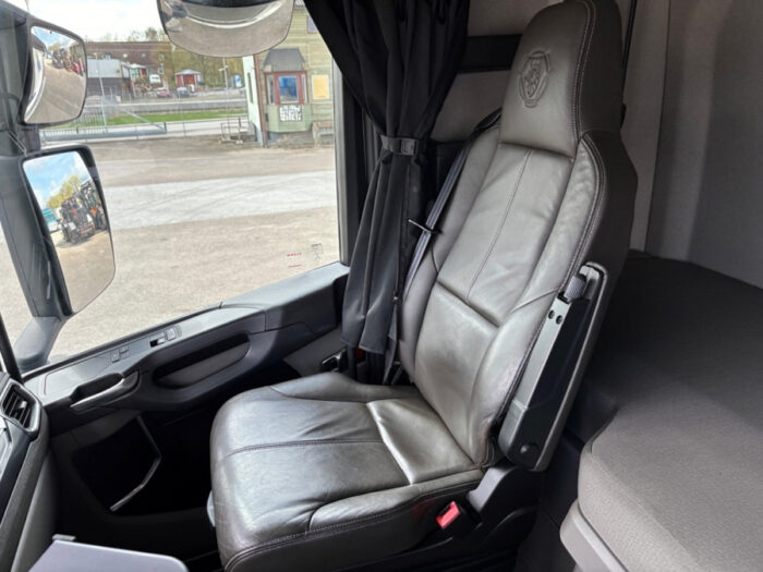 2018 Scania S 500 - Image 9