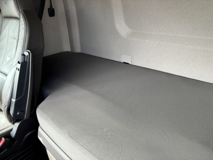 2018 Scania S 500 - Image 10