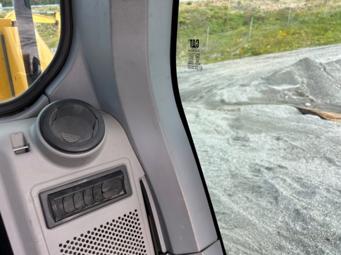 2018 CAT 320 Next Generation - Image 5