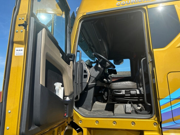 2020 MAN TGX 28.510 6X2-2 BL SA - Image 10