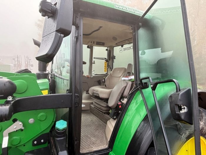 2020 John Deere 6120M - Image 13