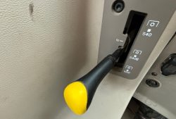 2020 John Deere 6120M - Image 26