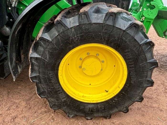 2020 John Deere 6120M - Image 27