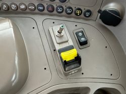 2020 John Deere 6120M - Image 34