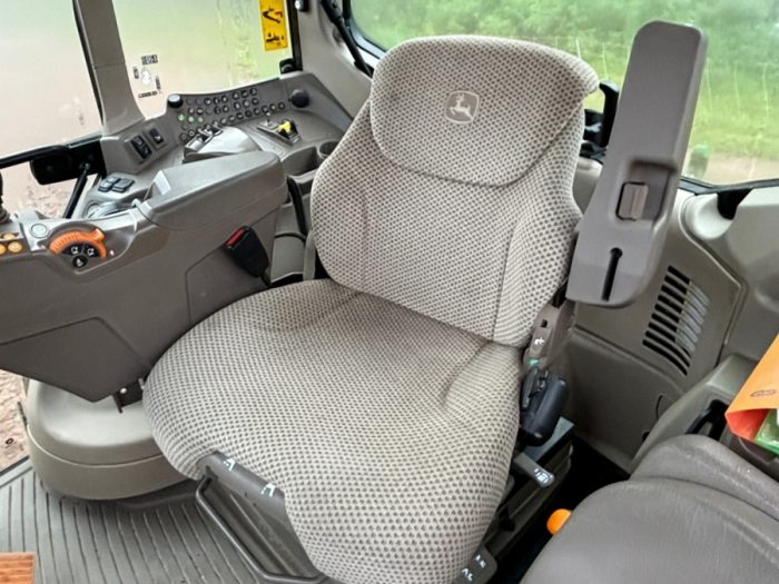 2020 John Deere 6120M - Image 38