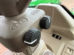 2020 John Deere 6120M - Image 40