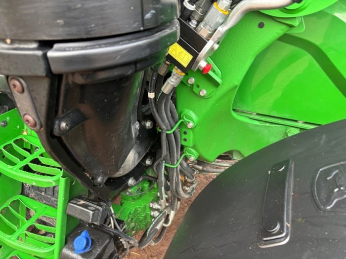 2020 John Deere 6120M - Image 47