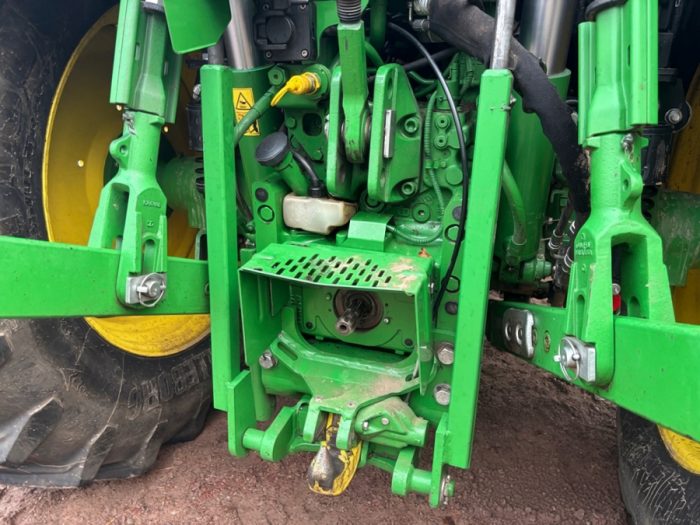 2020 John Deere 6120M - Image 58