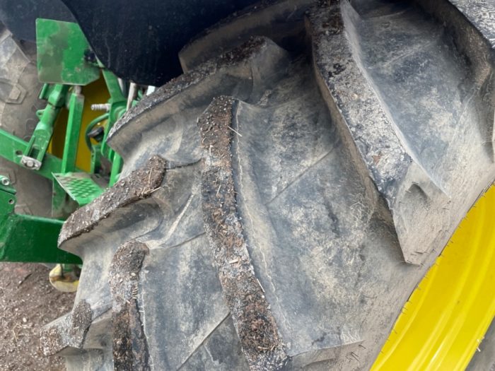 2020 John Deere 6120M - Image 15