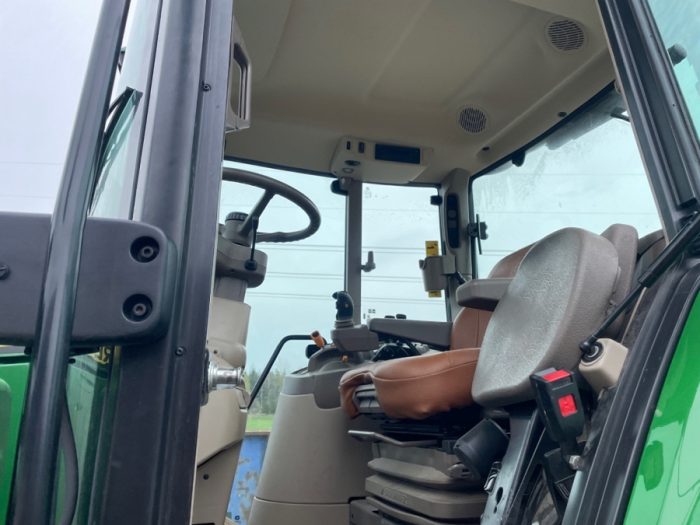 2020 John Deere 6120M - Image 32