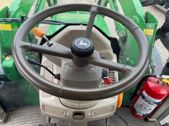 2020 John Deere 6120M - Image 34