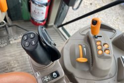 2020 John Deere 6120M - Image 44