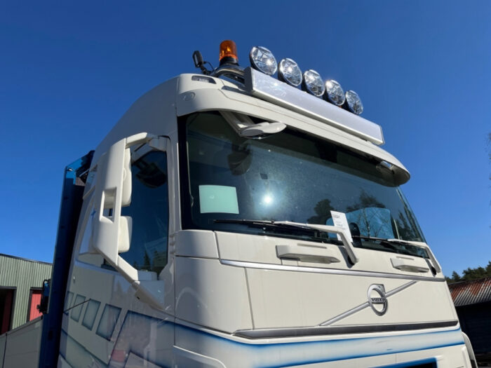 2023 Volvo FH 64 R - Image 32