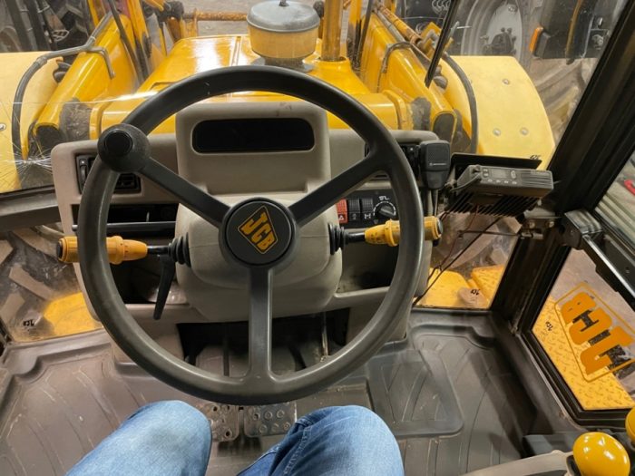 JCB 4CX - Image 19