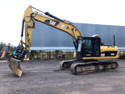 2010 CAT 323D - Image 62
