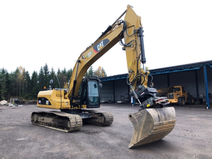 2010 CAT 323D - Image 64