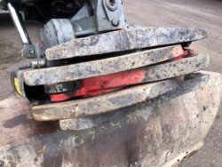 2010 CAT 323D - Image 34