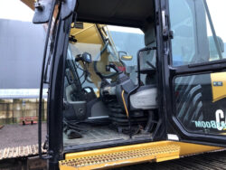 2010 CAT 323D - Image 36