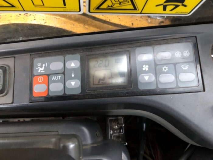 2010 CAT 323D - Image 44