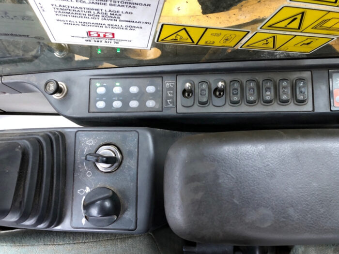 2010 CAT 323D - Image 45