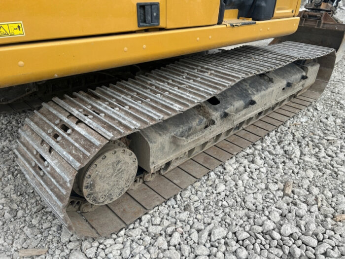 2019 CAT 320 - Image 41