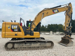 2019 CAT 320